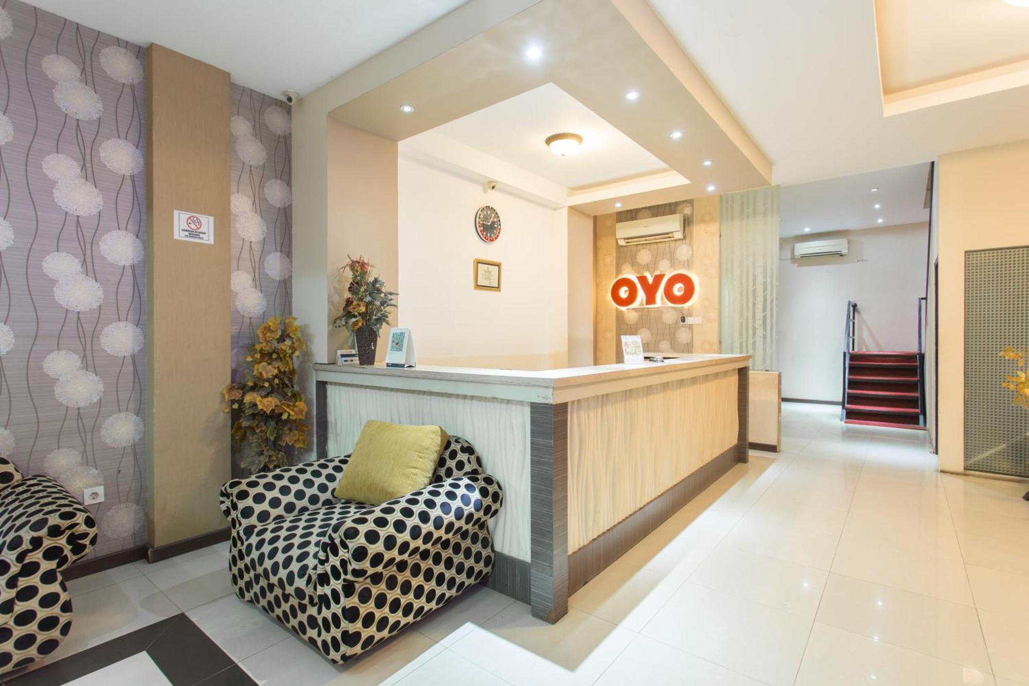 Oyo 663 Hotel Sejati Balikpapan  Exteriör bild